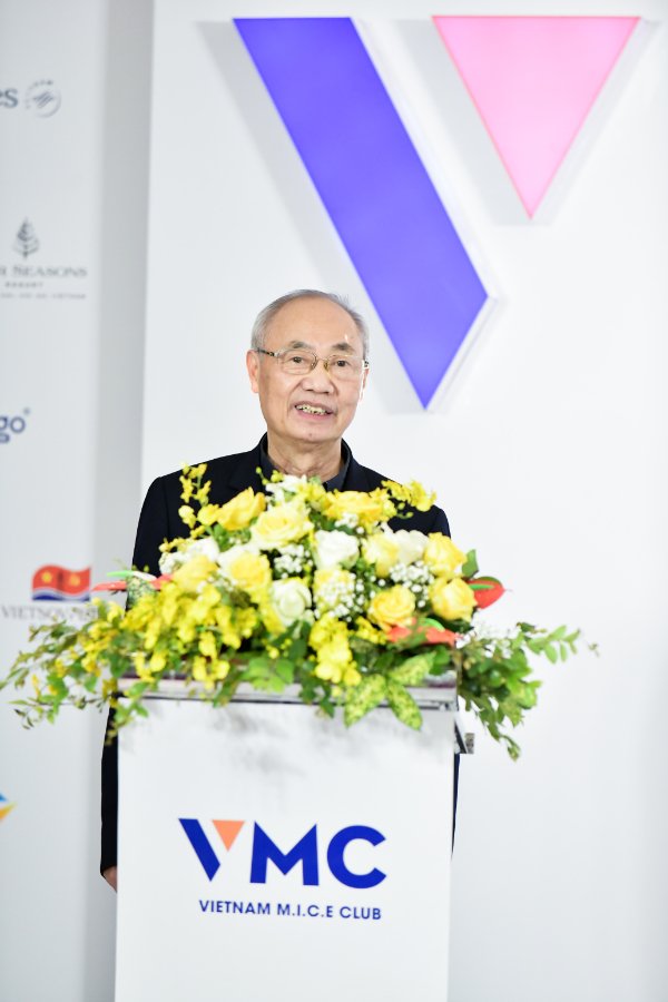  Ông Vũ Thế Bình, Chủ tịch Hiệp hội Du lịch Việt Nam phát biểu tại Lễ ra mắt CLB Du lịch MICE Việt Nam